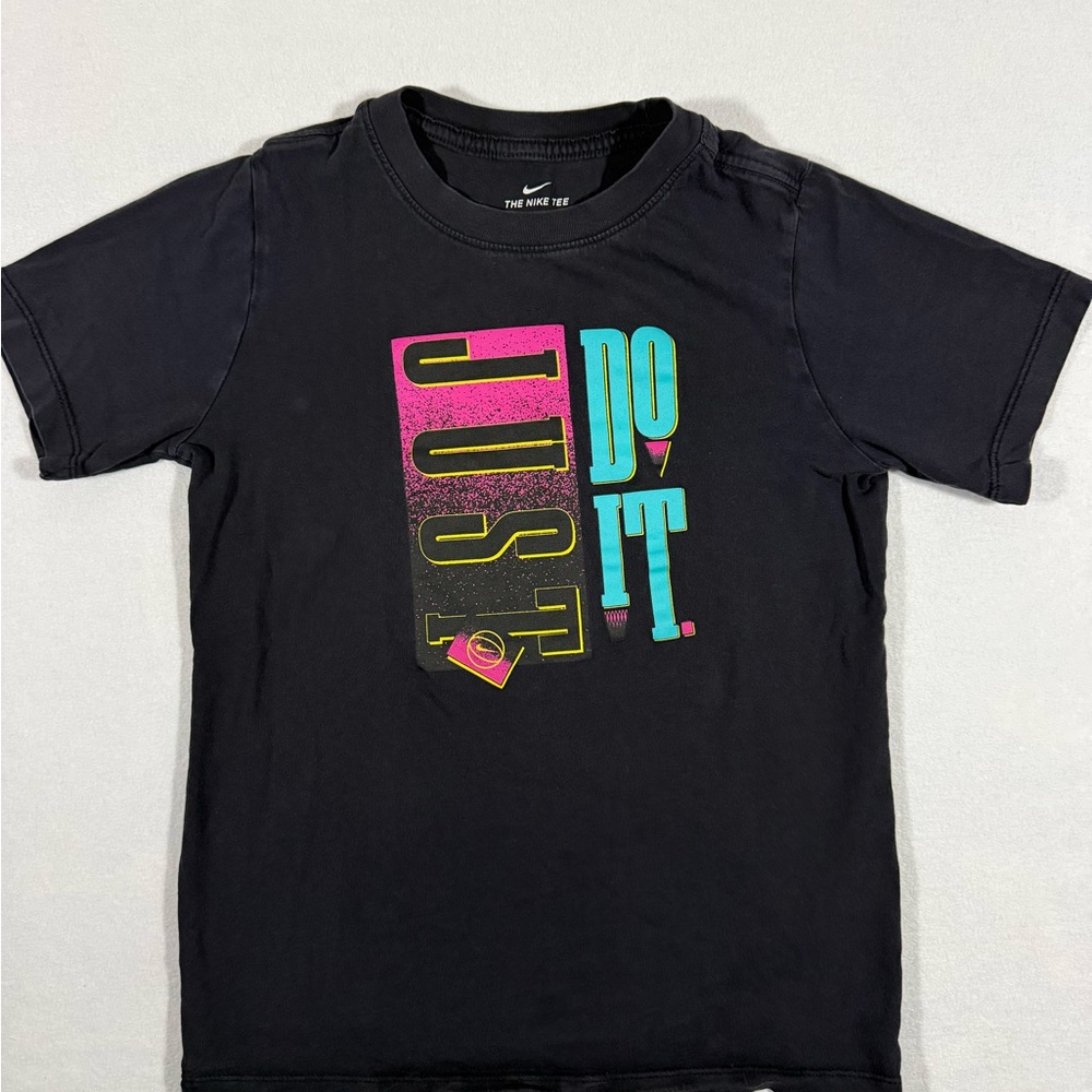 Nike KidBlack Short-Sleeve Tee with Neon Retro Style 'Just Do It' Graphic size M